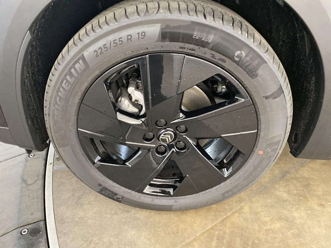 Citroën C5 Aircross hybride 145 ch e-dcs6 max — photo 11