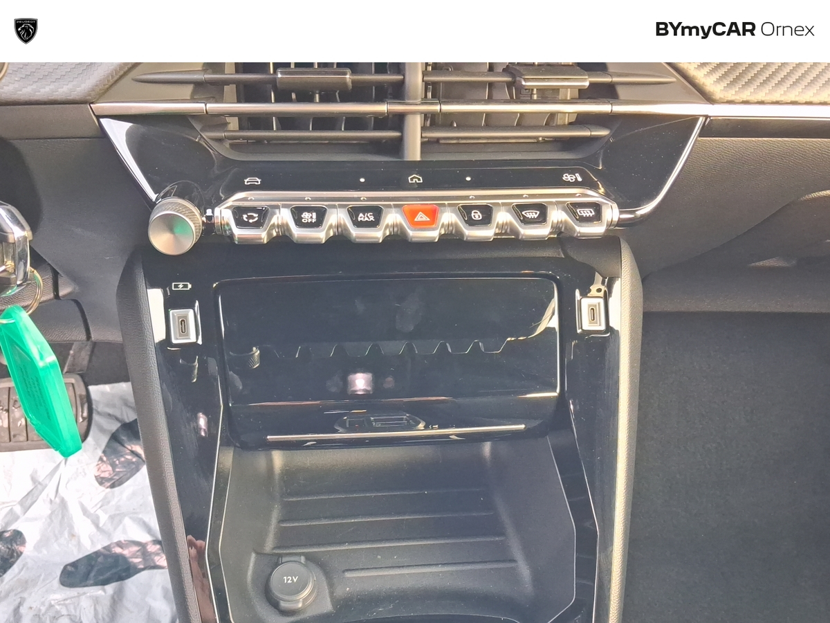 Peugeot 2008 Hybrid 145 e-DCS6 — photo 26