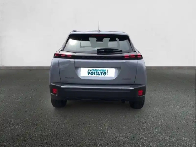 Peugeot 2008 hybrid 110 e-dcs6 — photo 25