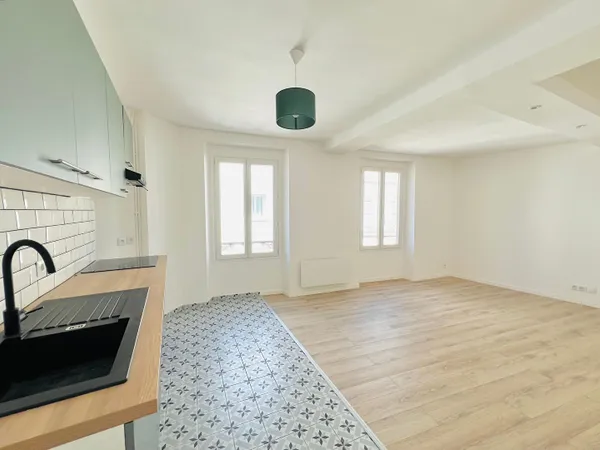 CHOISY LE ROI - APPARTEMENT 3 PIECES EN DUPLEX - 70 m²