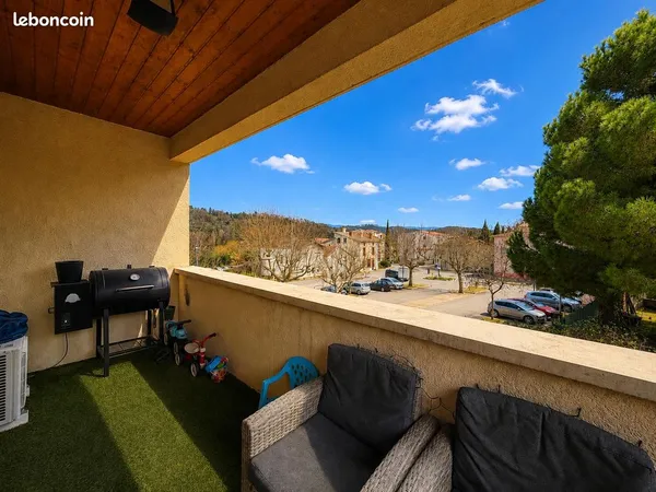 Duplex 95m² - 3 Chambres - Climatisation - Double garage (location)