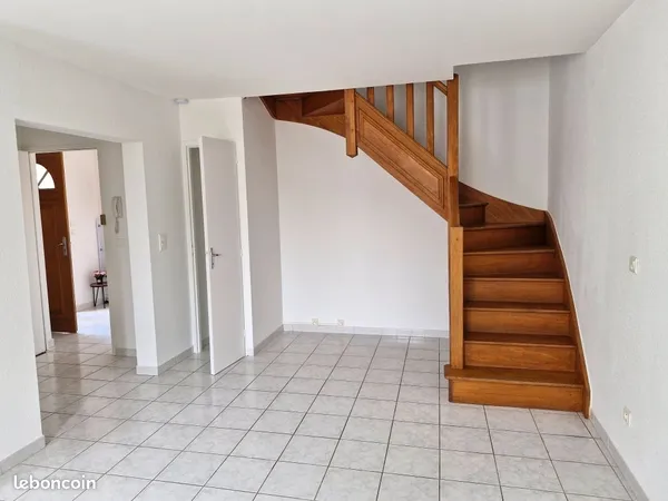 Location DUPLEX
