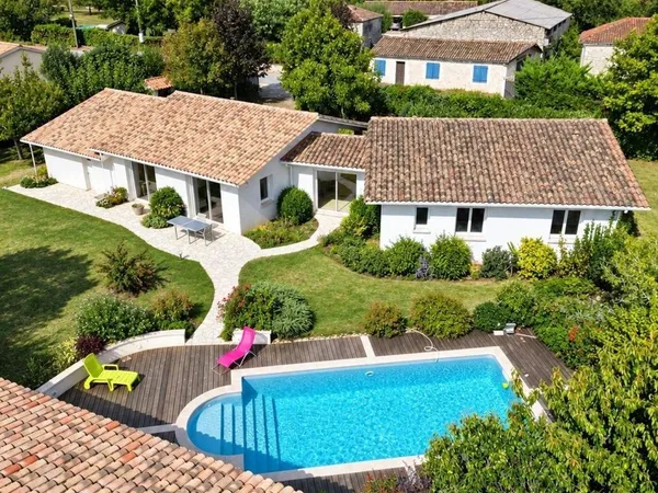 MONBALEN (47340)  MAISON DE PLAIN-PIED 145 M²  4 CHAMBRES  PISCINE