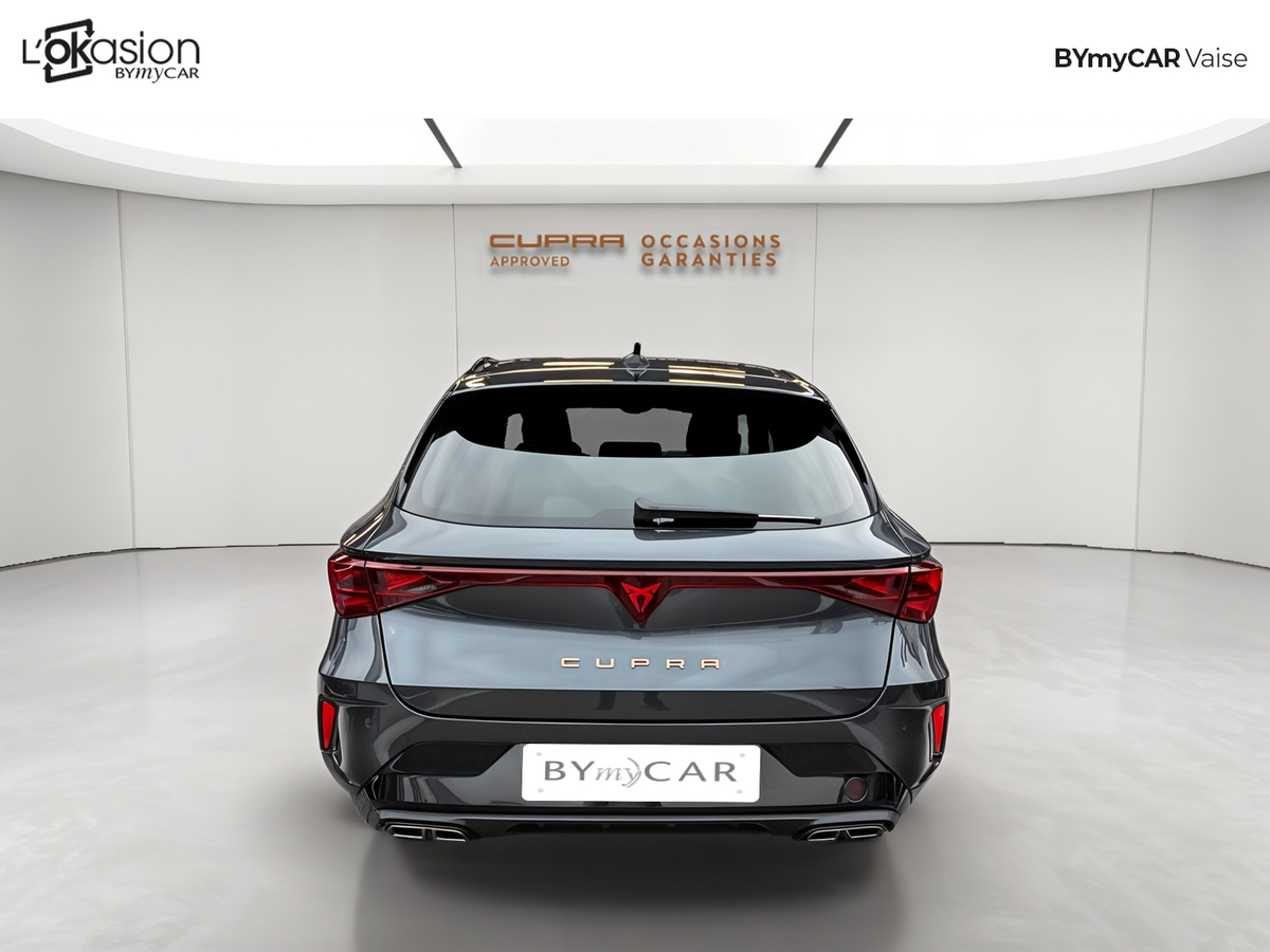 Cupra Leon Sportstourer 1.5 eTSI Hybrid 150 ch DSG7 — photo 4