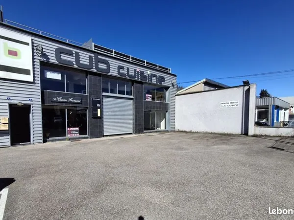 Local commercial 500 m² Firminy