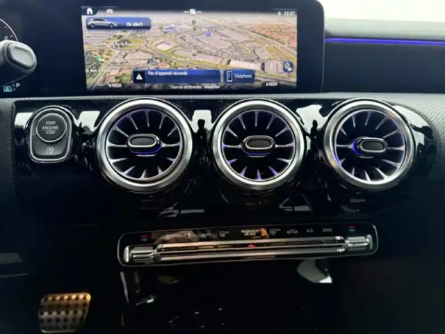 Mercedes Classe A 180 amg line — photo 22
