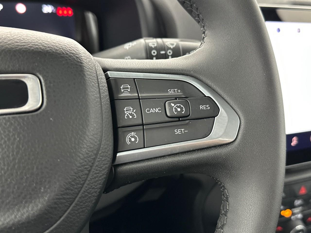 Jeep Renegade 1.5 turbo t4 130 ch bvr7 e-hybrid altitude — photo 19