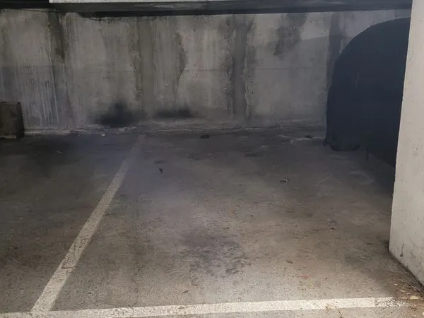 Parking privé en sous-sol douane Moillesulaz