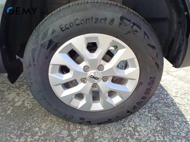 Dacia Duster blue dci 115 4x2 — photo 11