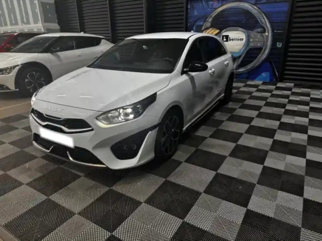 Kia Ceed 1.5 t-gdi 160ch gt line dct7 — photo 1