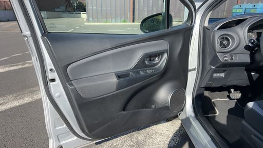 Toyota Yaris 1.5 VVTi 111 CVT - Design Y20 – 2019 – 74893 km – Essence – Boîte Automatique — photo 32