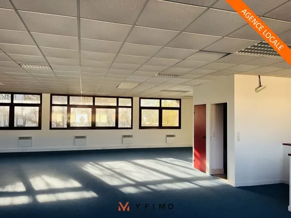 150 m2 BUREAUX à LOUER