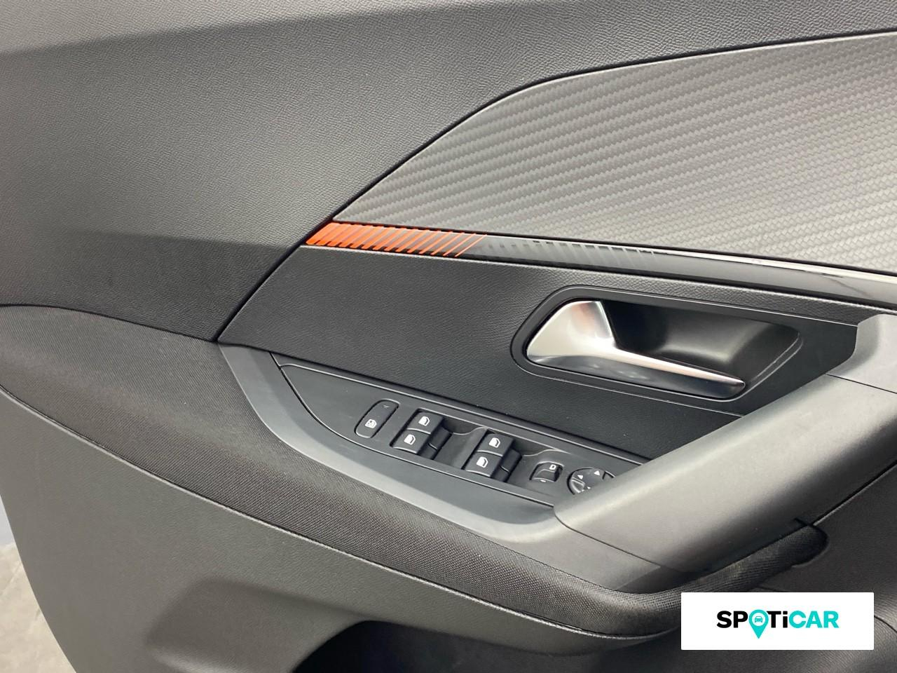 Peugeot 2008 1.2 puretech 100ch s&s active pack — photo 16