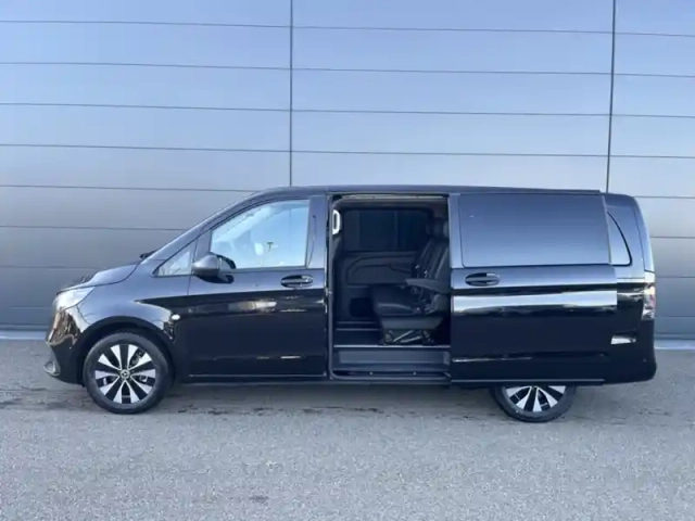 Mercedes Vito 116 cdi tourer / 9 places / se — photo 3