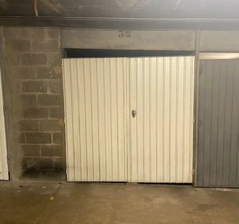 Box de garage a louer