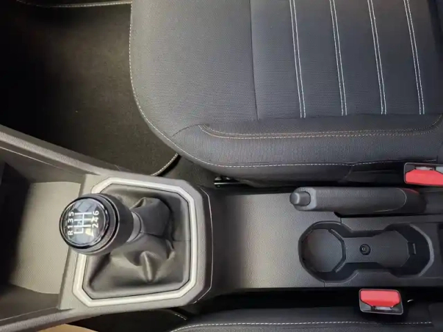 Dacia Sandero eco-g 100 — photo 41