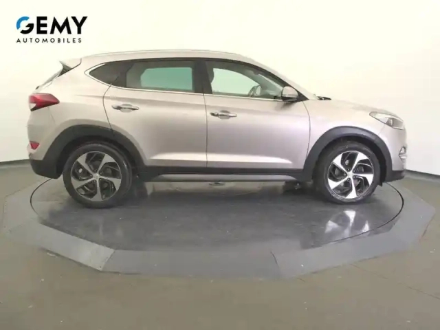 Hyundai Tucson 1.7 crdi 141 2wd — photo 4