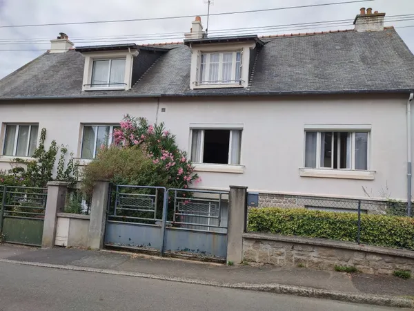 A VENDRE - SOQUET IMMOBILIER - MAISON 3CH AVEC T2 INDEPENDANT A LOUER - DINAN