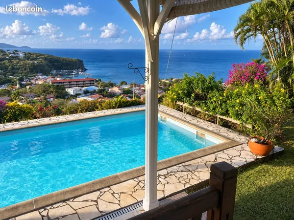 Villa créole de charme avec piscine et vue mer exceptionnelle - Case-Pilote