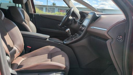 Renault Scenic 1.6 dCi 130 Energy - Intens – 2017 – 111367 km – Diesel – Boîte Manuelle — photo 49