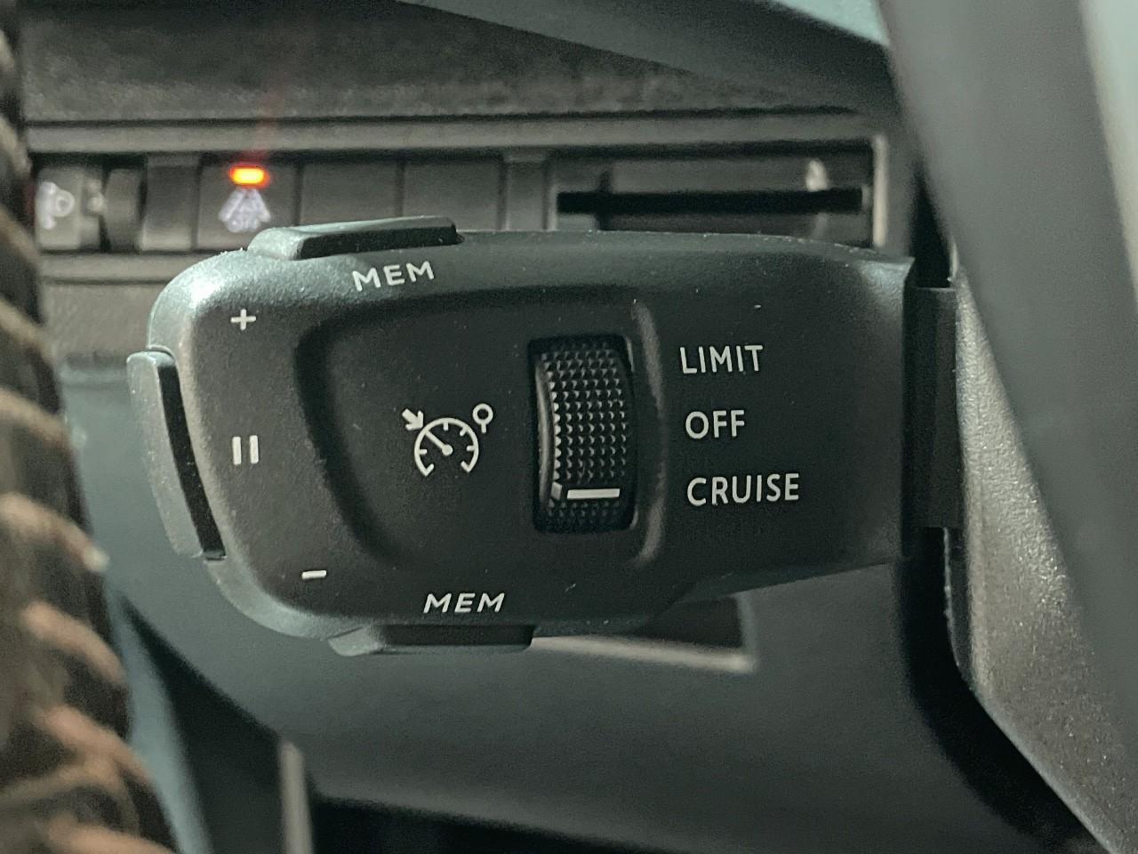 Peugeot 3008 puretech 130ch s&s bvm6 style — photo 24