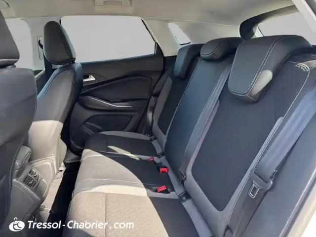 Opel Grandland X 1.2 turbo 130 ch design line 120 ans — photo 25