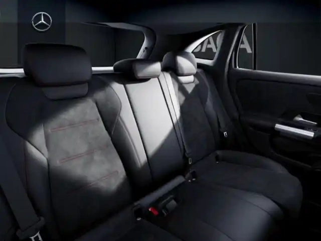 Mercedes Gla 180 d edition 140 — photo 39
