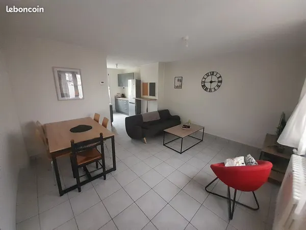 Maison de ville 3 chambres proche mail