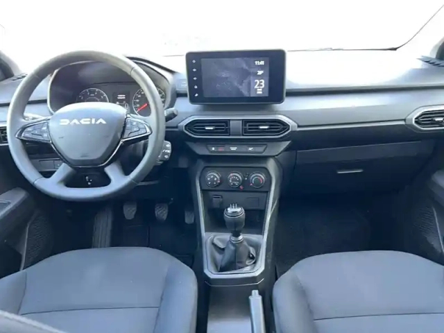 Dacia Sandero sce 65 — photo 9