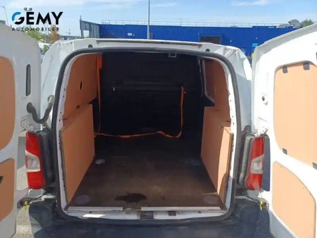 Peugeot Partner fourgon standard 650 kg bluehdi 100 s&amp;s bvm5 — photo 6