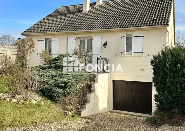 EXCLUSIVITÉ ! LIBRE MARS 2027 PAVILLON SUR S/SOL TOTAL - DREUX / VERNOUILLET LES CORVÉES, AU CALME E