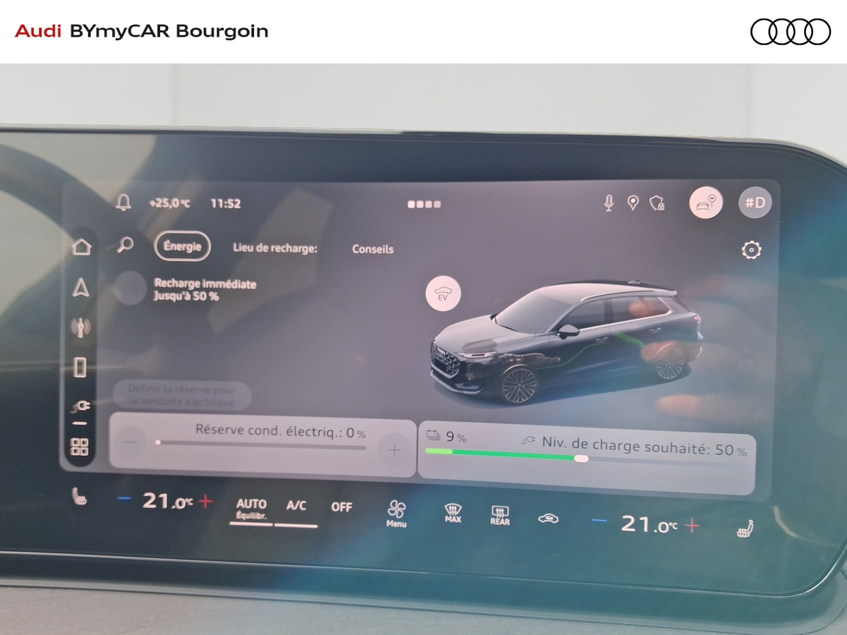 Audi Q3 e-hybrid 272 ch S tronic 6 — photo 17