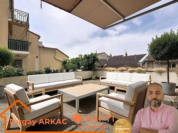 Grand appartement en duplex inversé avec Terrasse