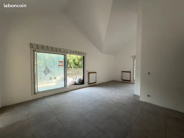 T3 - 78m² en dernier étage