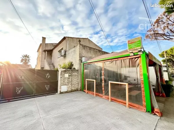 Maison 8 pièces 350 m²