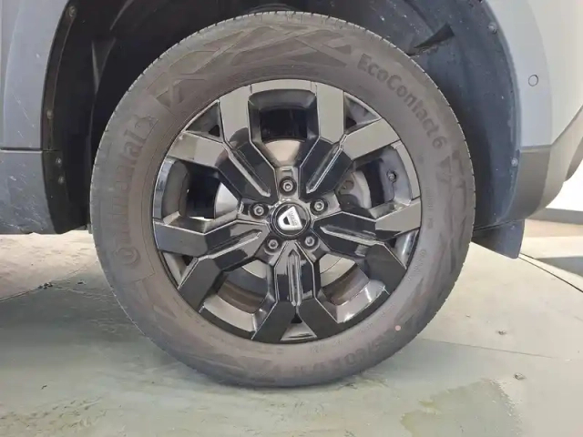 Dacia Duster tce 150 fap 4x2 edc — photo 16
