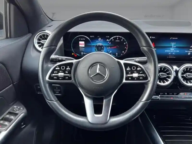 Mercedes Gla 200 progressive line — photo 13
