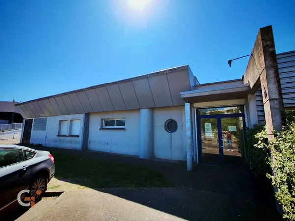 Bureaux 7 pièces 250 m²