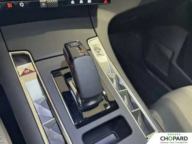 Ds Ds 7 hybride rechargeable e-tense 300 eat8 4x4 — photo 15