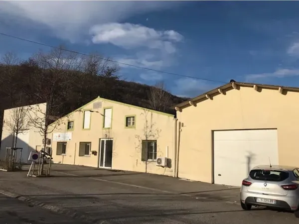 A Vendre local d'activité sur Lavelanet