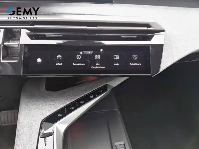 Peugeot 3008 hybrid 136 e-dcs6 — photo 31