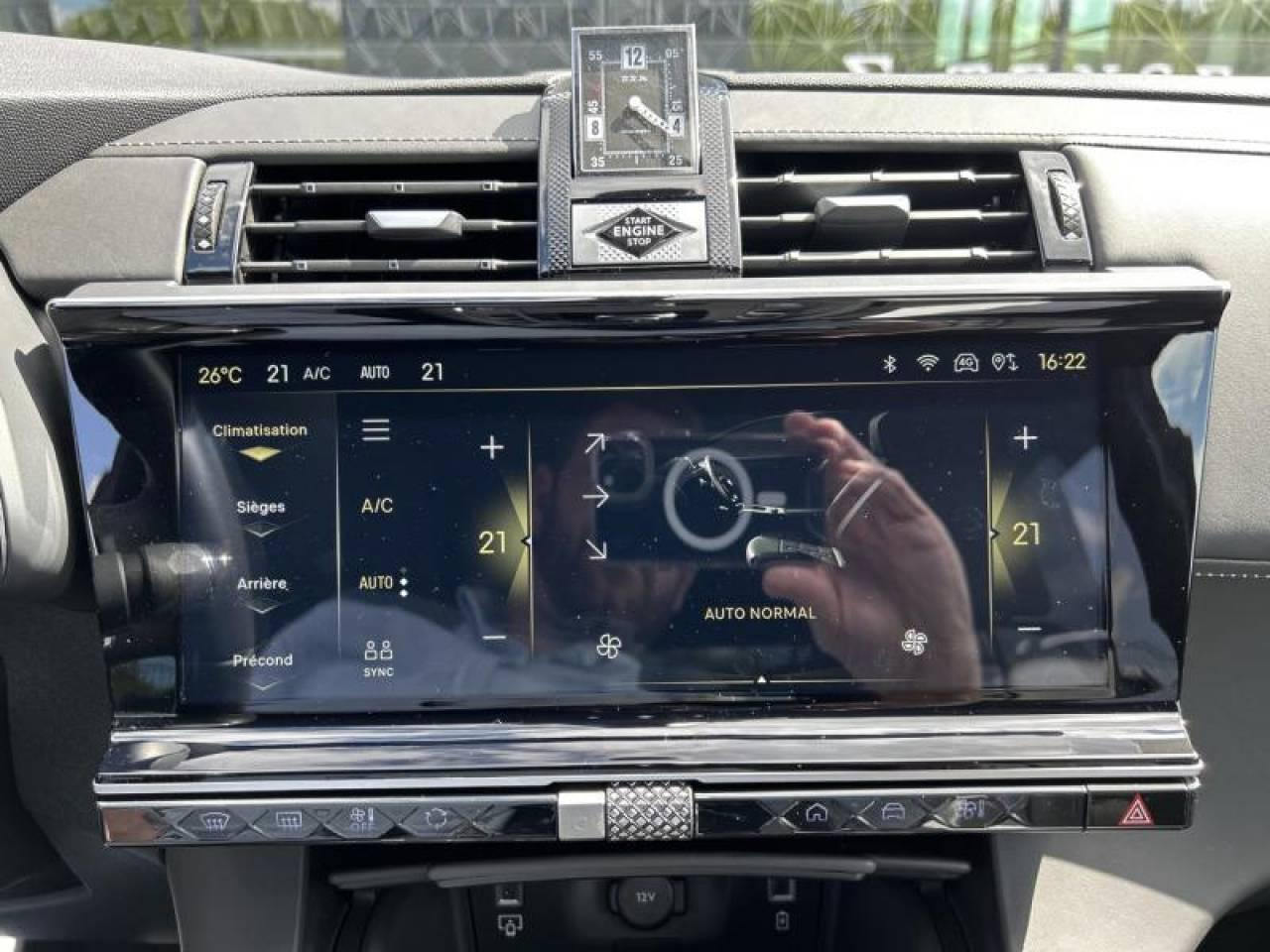 Ds Ds 7 crossback hybride rechargeable e-tense 360 eat8 4x4 la premi — photo 14