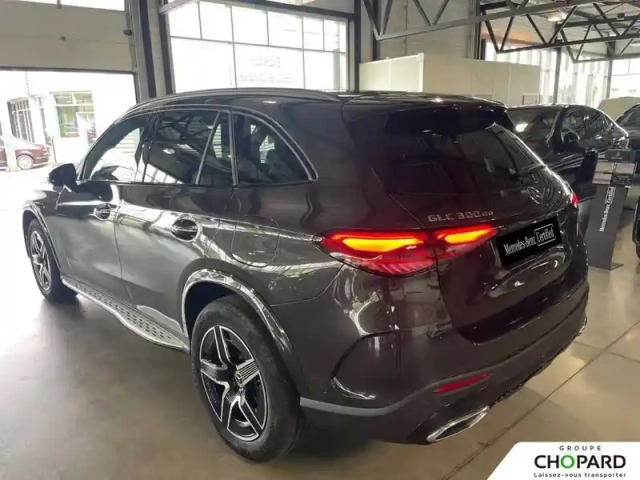 Mercedes Glc 300 de 9g-tronic 4matic — photo 35