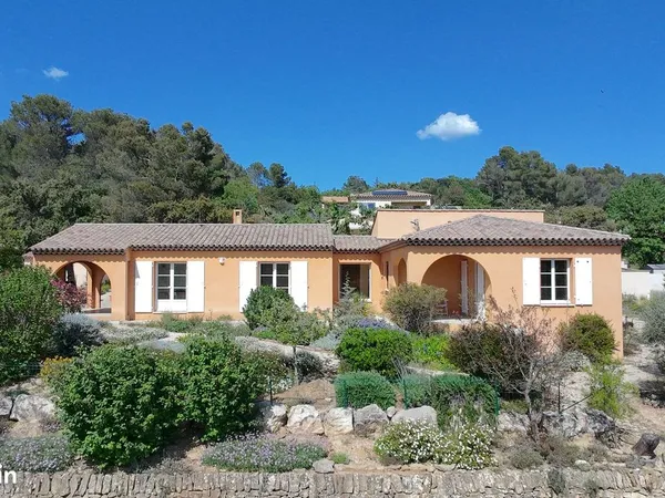 Villa 6 pièces 146 m² - calme et confort