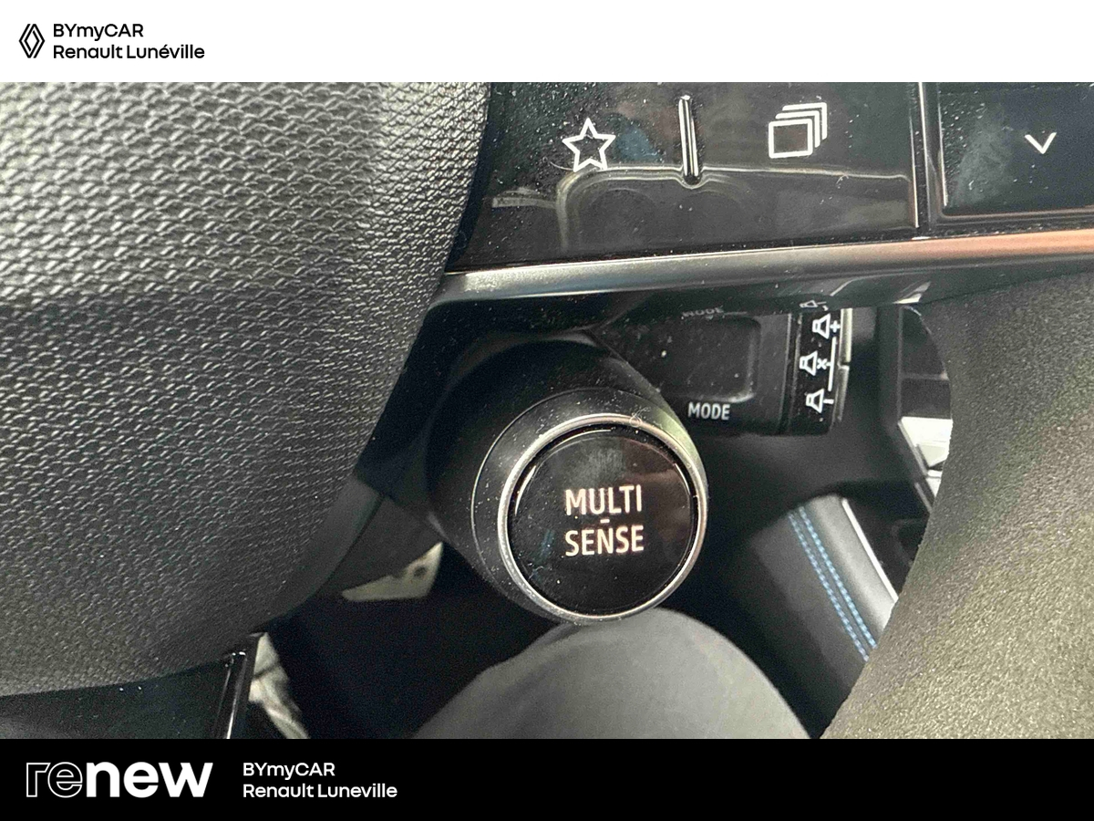 Renault Austral full hybrid E-Tech 200 ch — photo 21