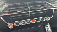 Peugeot 2008 1.2 PureTech 130ch S&S Style EAT8 — photo 15