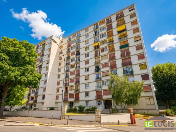 APPARTEMENT - RUE DES PIERRELAIS