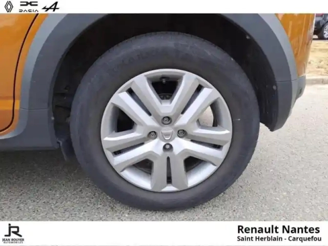 Dacia Sandero 1.0 eco-g 100ch stepway confort — photo 9