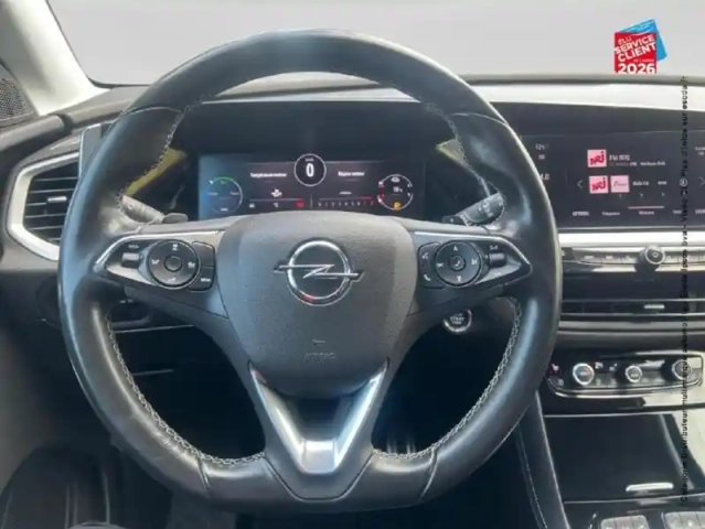 Opel Grandland 1.6 turbo 225ch hybride ultimate — photo 12