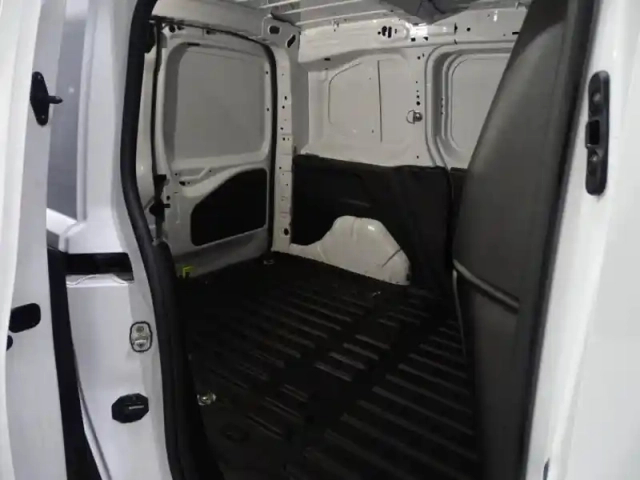 Peugeot Partner standard 650kg bluehdi 100ch s&amp;s premium — photo 10